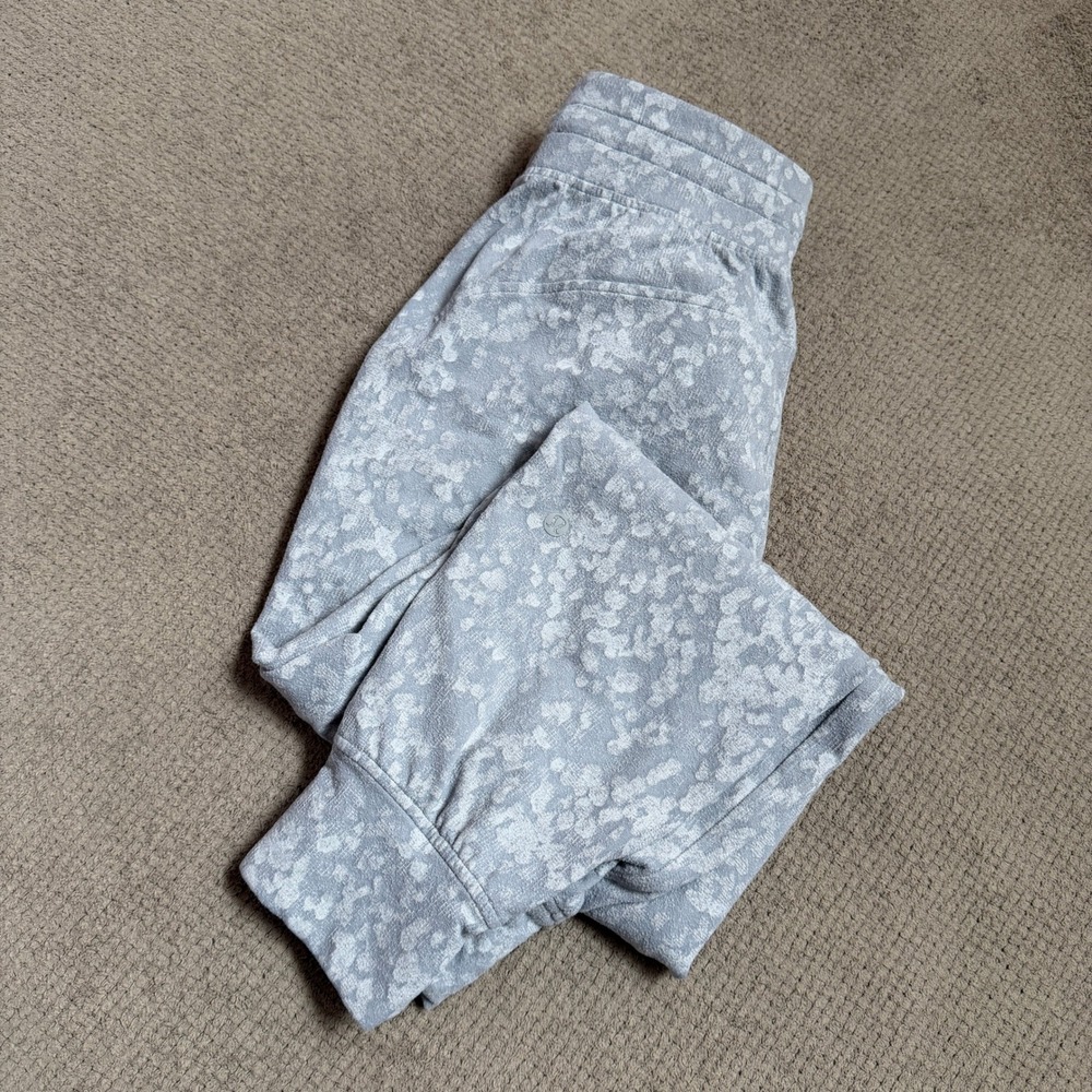 Lululemon Scuba High-Rise Jogger Grey White Speckled Pattern Size 4 LW5EU2S